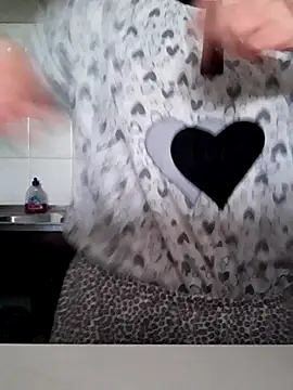 Moi Lina online show from October 15, 2025, 11:10 am