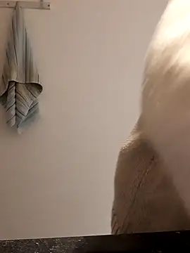 Moi Lina online show from November 7, 2025, 12:16 pm