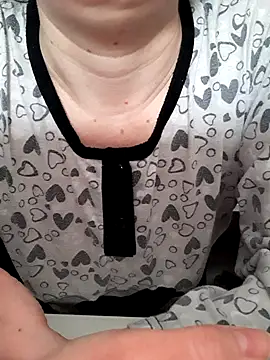 Moi Lina online show from April 12, 2026, 2:00 pm