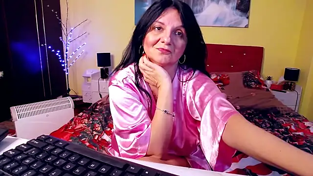 AlexaMorreno online show from January 6, 2025, 11:42 pm