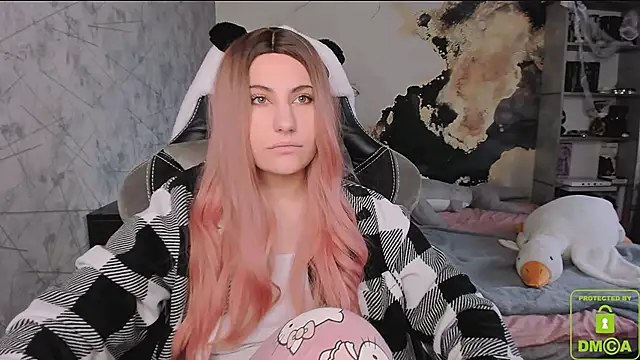 Snapshot of dj_eban_ chatting on October 21, 2025, 4:24 am dj eban online show from October 21, 2025, 4:24 am