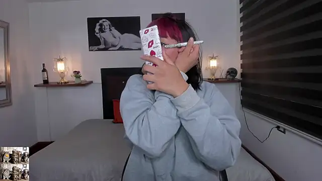 Mariana Joness online show from January 6, 2025, 2:48 am