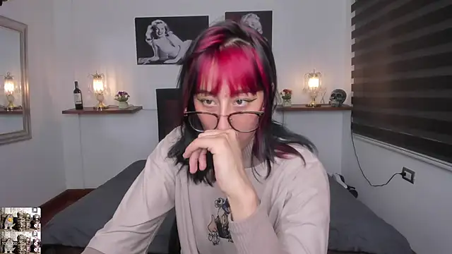 Mariana Joness online show from February 17, 2025, 2:31 am