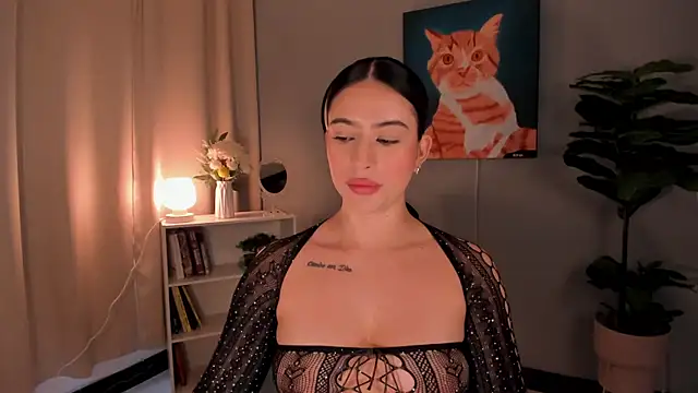 LiaPearce online show from October 20, 2025, 12:27 pm