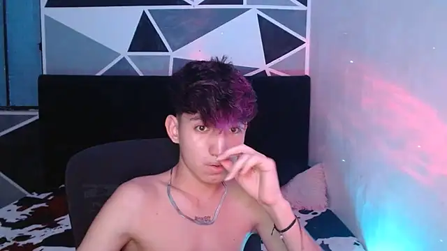 littlextreme online show from December 10, 2024, 6:33 am