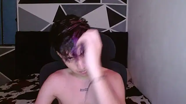 littlextreme online show from December 21, 2024, 3:03 am