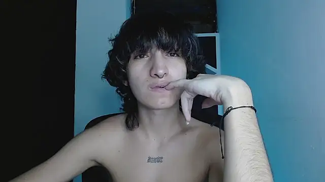 Snapshot of littlextreme chatting on May 31, 2026, 1:36 am littlextreme online show from May 31, 2026, 1:36 am