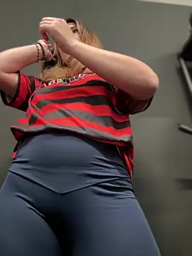 DaisyVibesss online show from March 15, 2025, 10:46 am