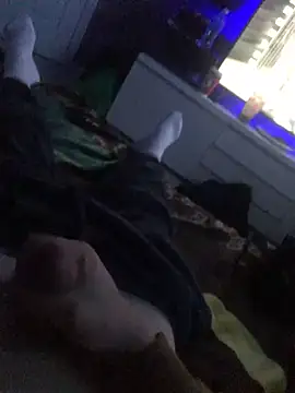 Hugetings online show from December 29, 2024, 3:46 pm