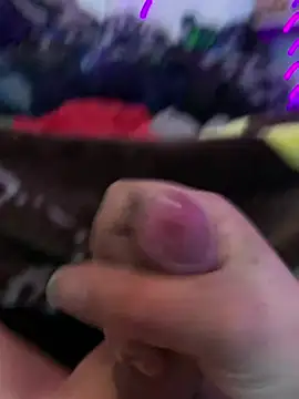 Snapshot of Hugetings chatting on February 5, 2026, 3:49 pm Hugetings online show from February 5, 2026, 3:49 pm