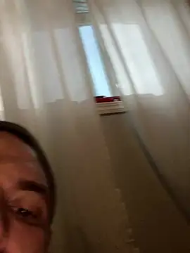 Snapshot of Hugetings chatting on February 16, 2026, 12:29 am Hugetings online show from February 16, 2026, 12:29 am