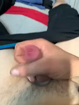 Hugetings online show from April 20, 2026, 10:44 pm