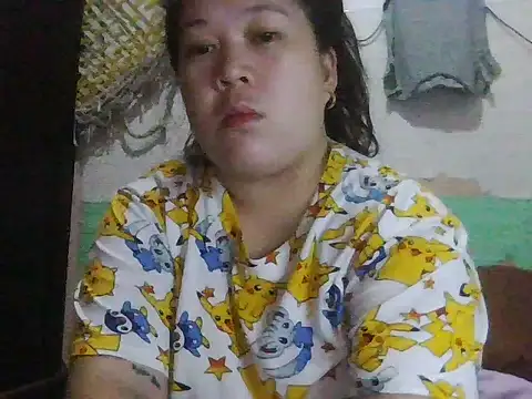 hotsexylyn online show from October 24, 2025, 7:16 am