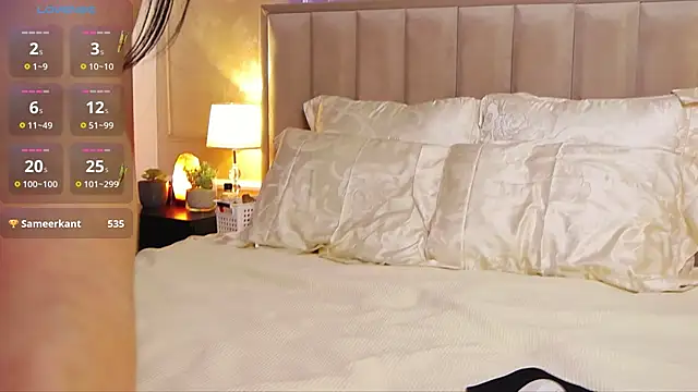 Snapshot of SereneRhodes chatting on February 7, 2025, 6:13 pm SereneRhodes online show from February 7, 2025, 6:13 pm