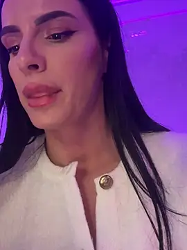 Snapshot of SereneRhodes chatting on February 23, 2025, 3:18 pm SereneRhodes online show from February 23, 2025, 3:18 pm