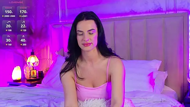 Snapshot of SereneRhodes chatting on March 17, 2025, 8:30 pm SereneRhodes online show from March 17, 2025, 8:30 pm