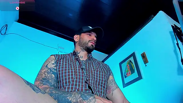 CamiloGray  online show from December 20, 2024, 1:33 pm