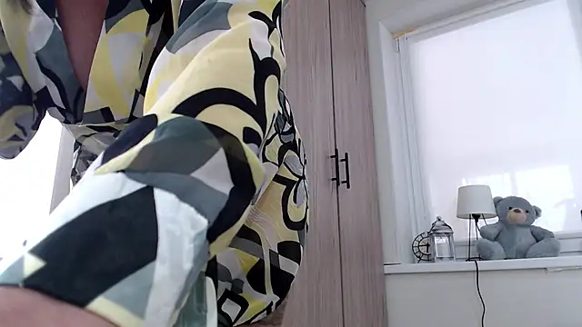 Snapshot of increible_della chatting on February 24, 2026, 7:06 am increible della online show from February 24, 2026, 7:06 am