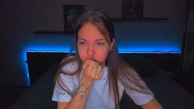 Snapshot of AlexaBarkley chatting on March 13, 2026, 12:28 am AlexaBarkley online show from March 13, 2026, 12:28 am