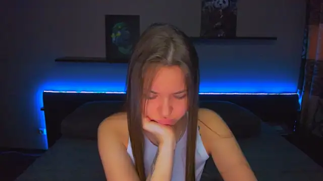 Snapshot of AlexaBarkley chatting on April 2, 2026, 12:41 am AlexaBarkley online show from April 2, 2026, 12:41 am