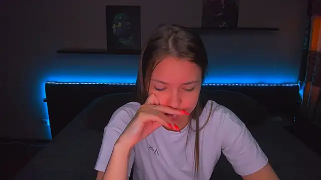 Snapshot of AlexaBarkley chatting on April 6, 2026, 4:46 am AlexaBarkley online show from April 6, 2026, 4:46 am