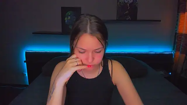 Snapshot of AlexaBarkley chatting on April 8, 2026, 12:43 am AlexaBarkley online show from April 8, 2026, 12:43 am