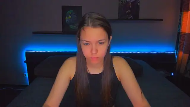 Snapshot of AlexaBarkley chatting on April 15, 2026, 12:50 am AlexaBarkley online show from April 15, 2026, 12:50 am