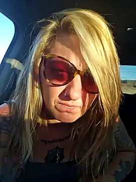 SheIsSomething online show from January 2, 2025, 11:49 pm