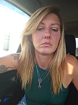 SheIsSomething online show from November 3, 2025, 10:53 pm