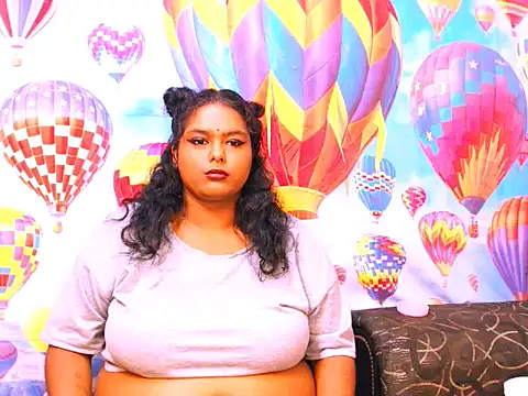 Snapshot of Indianfairy99 chatting on December 13, 2024, 4:43 am Indianfairy99 online show from December 13, 2024, 4:43 am