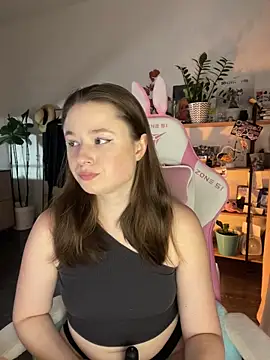 sweetest pie online show from October 16, 2025, 5:25 pm