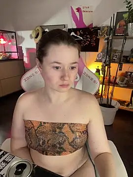 sweetest pie online show from May 26, 2026, 7:43 pm