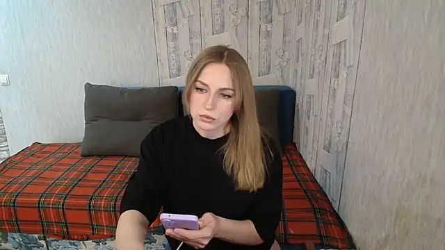 Pilly green  online show from February 24, 2026, 7:28 am