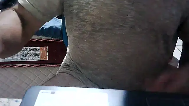 Snapshot of eduar570 chatting on October 20, 2025, 12:44 am eduar570 online show from October 20, 2025, 12:44 am