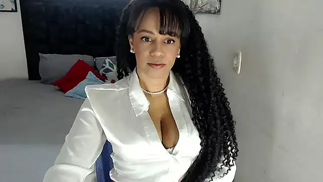 yeli xxx online show from October 16, 2025, 8:32 pm
