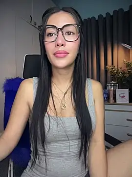 Snapshot of Jasmine_Elcock chatting on June 3, 2026, 6:02 pm Jasmine Elcock online show from June 3, 2026, 6:02 pm