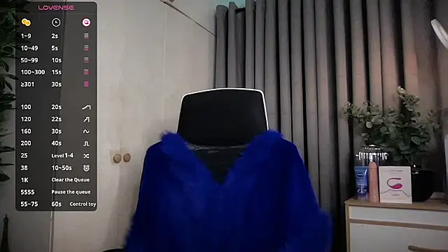 Snapshot of Jasmine_Elcock chatting on June 25, 2026, 7:29 pm Jasmine Elcock online show from June 25, 2026, 7:29 pm