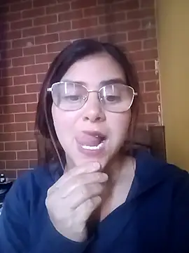 TRIANA123AA online show from September 17, 2025, 12:29 pm