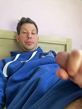 Taxidriver1988 online show from April 23, 2026, 11:42 am