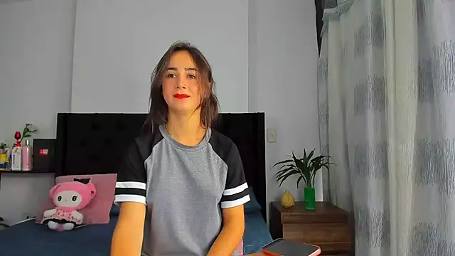 Snapshot of AndreaStivens chatting on September 11, 2025, 11:43 am AndreaStivens online show from September 11, 2025, 11:43 am