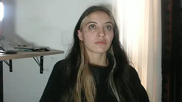 mariecam420 online show from February 15, 2025, 9:48 pm