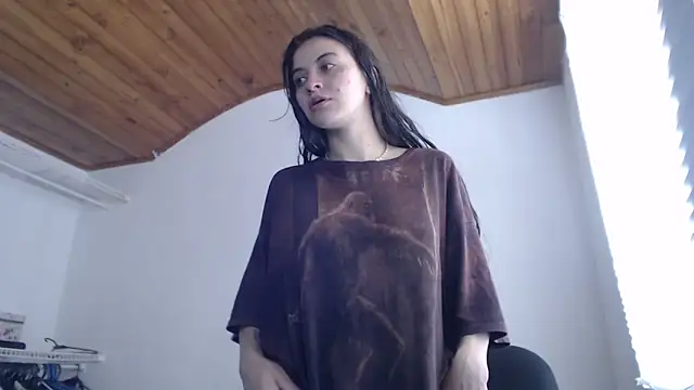 mariecam420 online show from October 10, 2025, 3:33 pm