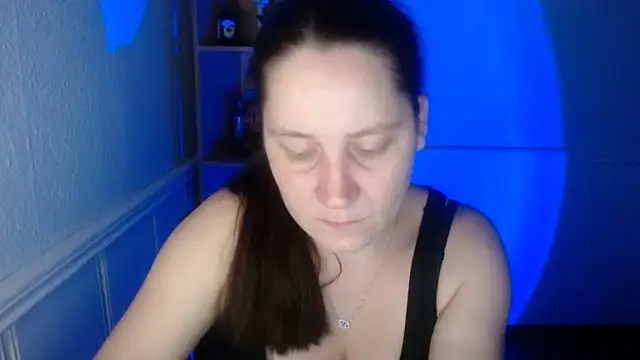 JosieJun  online show from October 15, 2025, 6:41 pm