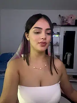 anniehart online show from November 14, 2025, 2:10 am