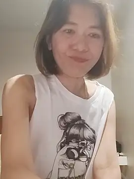 Little suzy5 online show from February 28, 2025, 2:53 pm