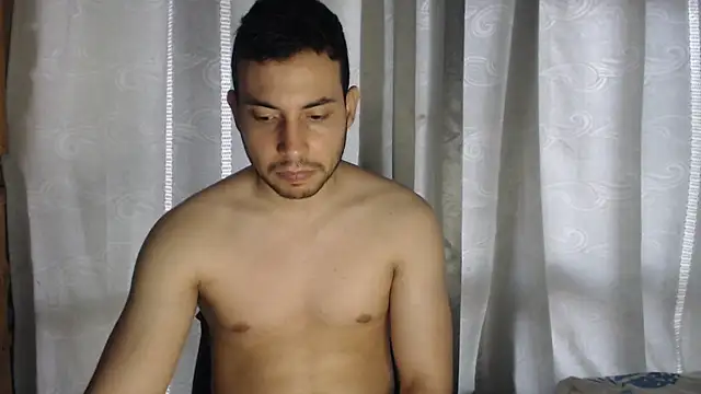 Armando 2002 online show from February 24, 2025, 5:31 pm