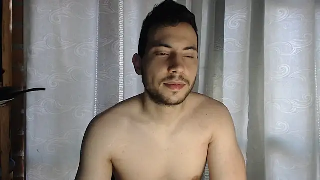 Armando 2002 online show from March 11, 2025, 3:56 pm