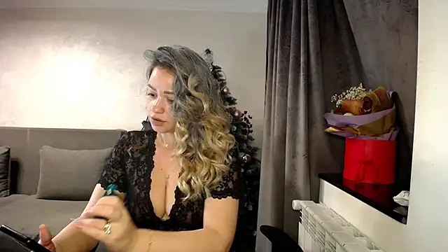 Claire95  online show from December 24, 2024, 5:38 am