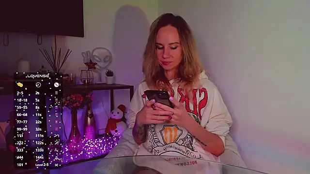 Snapshot of trafka_murafka chatting on December 18, 2024, 8:25 pm trafka murafka online show from December 18, 2024, 8:25 pm