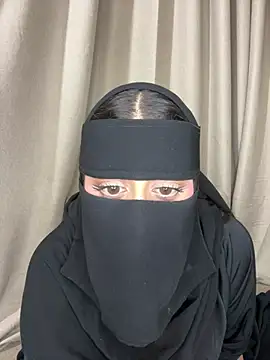 Snapshot of arabiaAna chatting on August 6, 2026, 7:49 pm arabiaAna online show from August 6, 2026, 7:49 pm